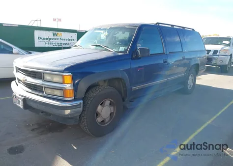 1999 Chevrolet Suburban 1500 Lt z USA, uszkodzony, nr VIN 3GNFK16R6XG185457